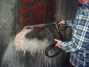 graffitti300 x 225